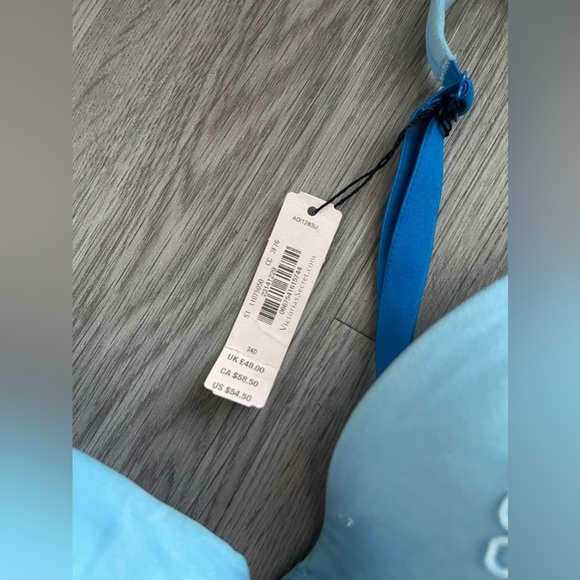 Victoria’s Secret body by Victoria lined perfect coverage 34D - Picture 3 of 9